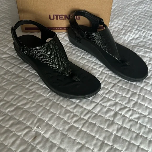 Black Women's Sandals - Picture 7 of 8